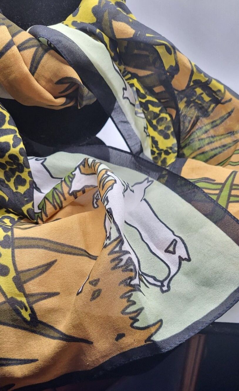 Vintage Cotton Scarf Cheetah Leopard Print Jungle Safari Motif Green Gold 52in - Picture 3 of 5